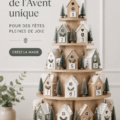 Un calendrier de l'Avent décoré de manière créative avec des éléments festifs.